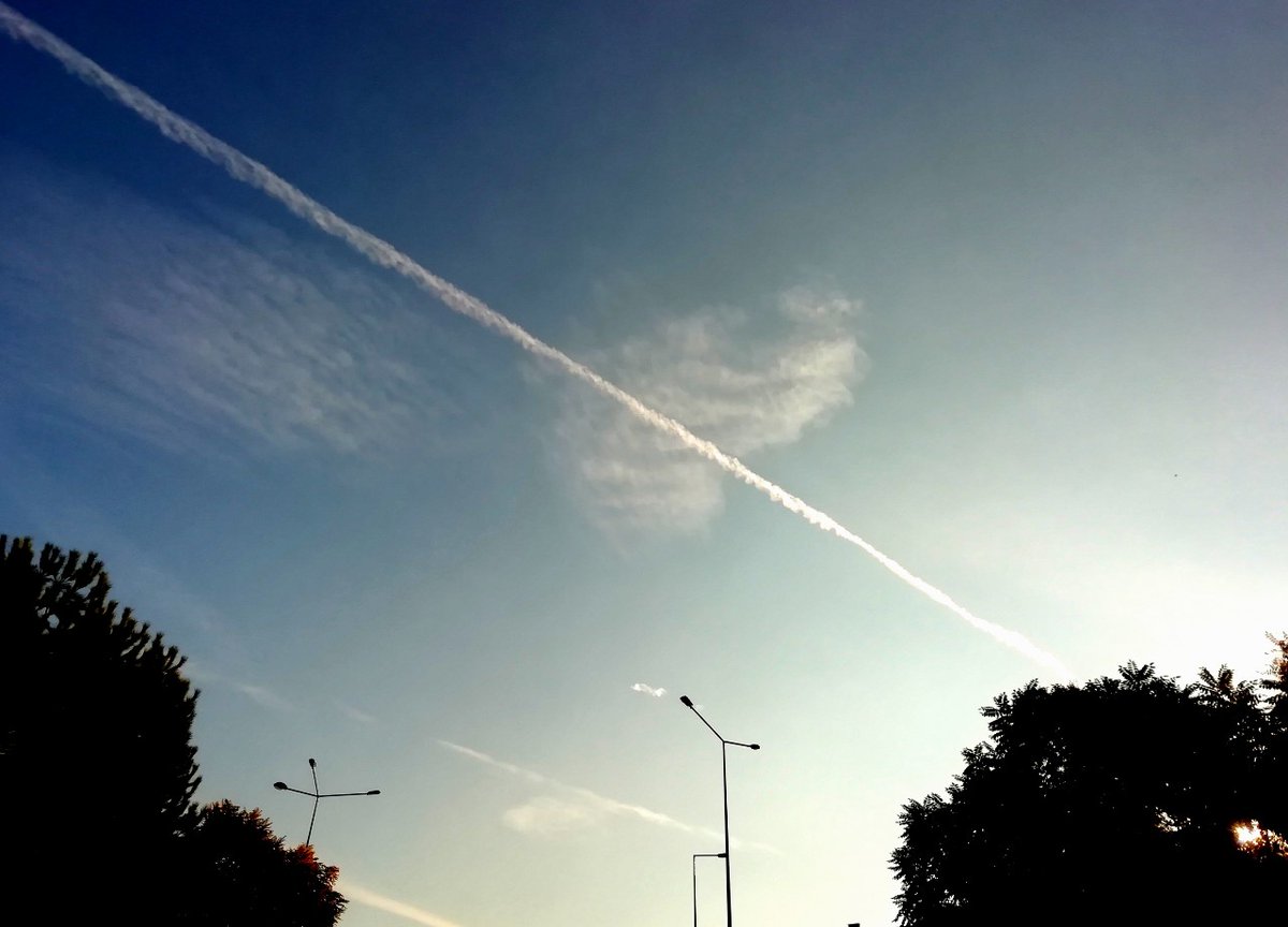 crysantiem's tweet photo. gündoğdu hep uyandık siperlere dayandık.
#chemtrails
#opchemtrails
#haarp
#wheathermodification
#GeoEngineering
#teslaproject
#plasmaclouds
#earthquake https://t.co/x2n80iwRDR