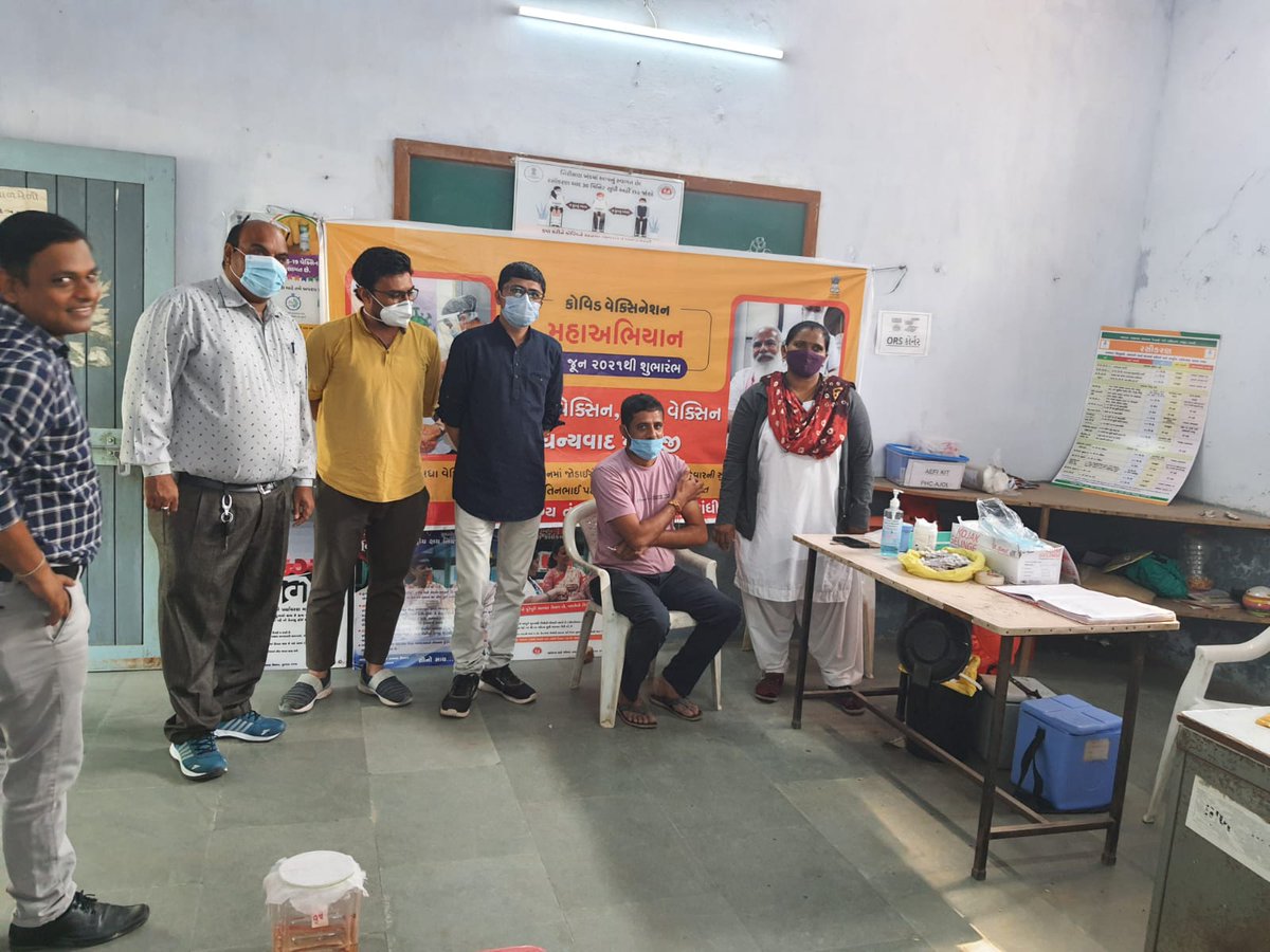 thokalol1's tweet photo. આઝોલ ગામમાં સેવા સેતુ પ્રોગ્રામમાં કોવિડ રસીકરણનું પ્રથમ મહત્વ આપી ને આર.બી.એસ.કે ટીમ કલોલ 326 જેમને ગામમાંથી આવતા તમામ લોકોને રસી લેવાનો ઉદેશ્ય સમજવામાં આવ્યો. 
@thokalol1 @PMOIndia @AmitShah @CollectorGnr @MoHFW_GUJARAT @DyDDOGnr @mansukhmandviya @mdnhmgujarat #HarGharDastak https://t.co/CLGUuRFKDt
