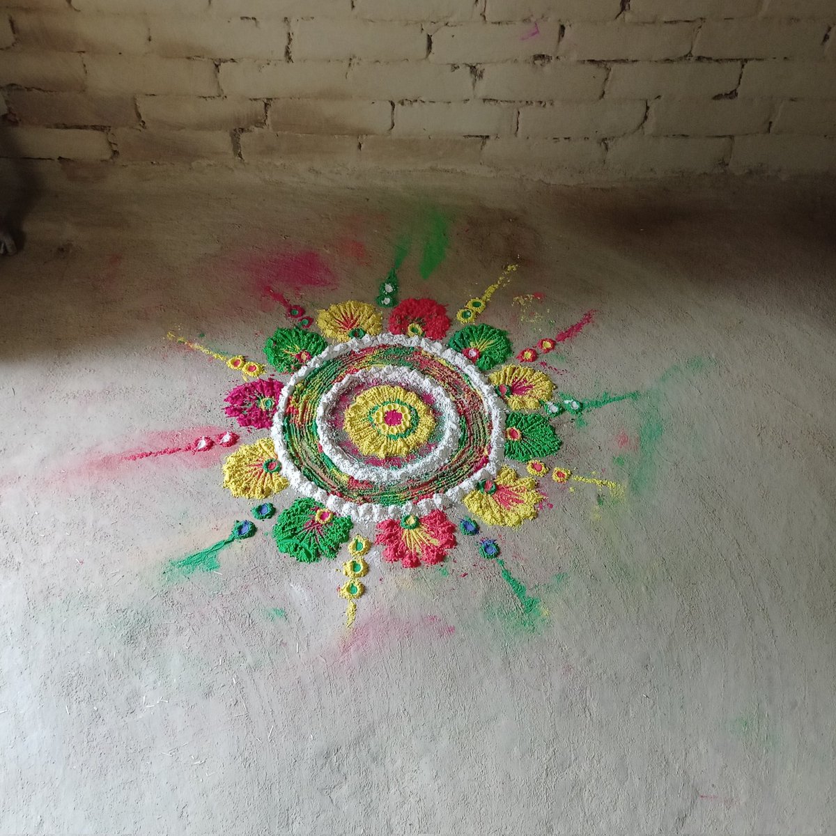 Khushipt7985's tweet photo. #NewProfilePic https://t.co/pJBO7hDESb