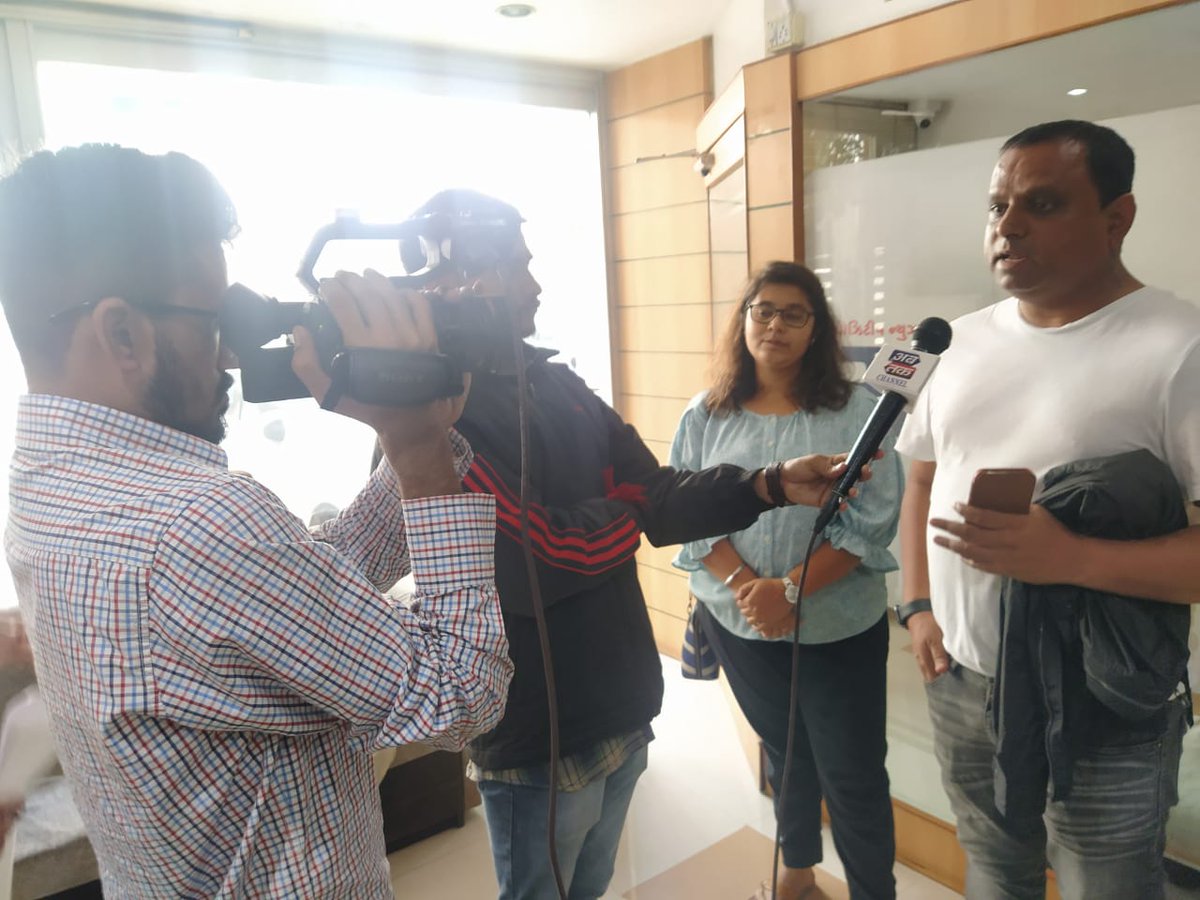 QCafeFilms's tweet photo. SectorBalakot movie director Hitesh Khristy's interview in @abtakmedia  
 A film based on Terrorism and Business of War.
#SectorBalakot #film #abtakmedia #NEWS #Vadodara #saurast #filmmaking #HiteshKhristy #War #Terrorism #economy #business #balakotairstrike #NRI #Bollywood https://t.co/2qHejbRyXh