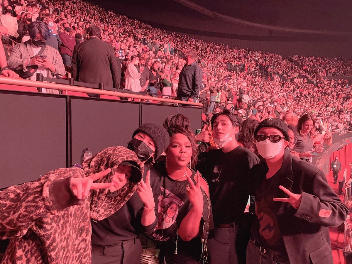 PopBase's tweet photo. BTS share new photos with Lizzo at Harry Styles’ concert tonight. 💜 https://t.co/SjQO6bszXl
