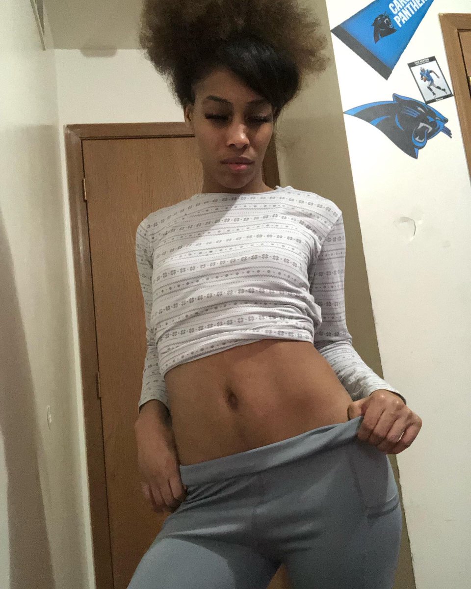 DangerSlayy's tweet photo. Her. https://t.co/3vt8L5Yfu6