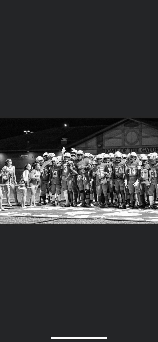 derioncrooms's tweet photo. Couldnβt ask for a better team. love these boys. until next season #returnof13 #Fridaythe13th #Builtfor4 https://t.co/jtxMxWXCTc