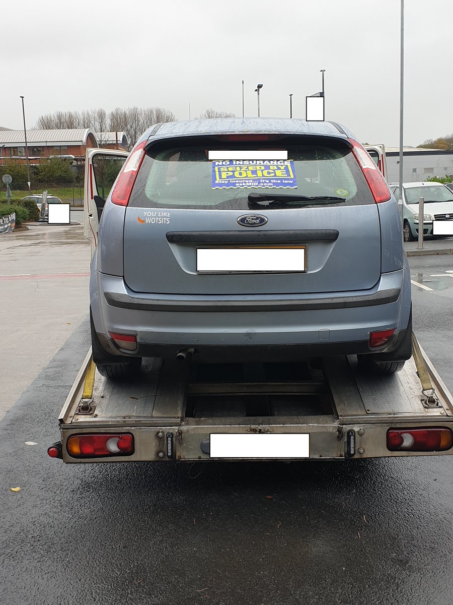 gmptraffic's tweet photo. Officers and @DVSAEnforcement  conducted a traffic operation in Bolton. TOR's given, vehicles seized. 165 seizure,Drug Driver,Due care,Insecure load,Reg Plate,Seat belt,Tint removed,Bald tyres,Disqualified driver
Mobile phones. #TrafficPCSO's, #SRTT, #TransportUnit, #Opdrive https://t.co/gPGdLQUXxG