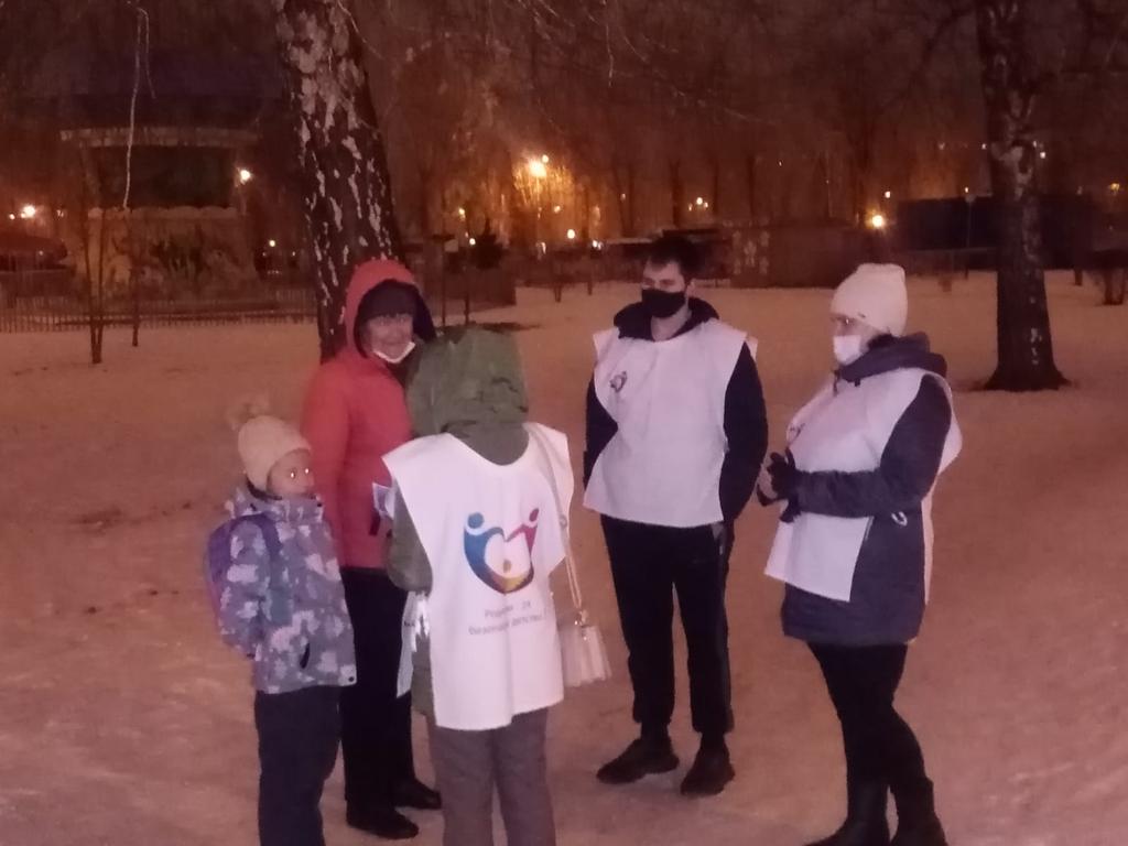 ds56_tgl's tweet photo. 18.11.2021 в рамках реализации общественного проекта "Родители - За безопасное детство!",  родительский патруль @ds56_tgl принял активное участие в рейде в Центральном районе #Тольятти
#РодительскийПатруль63 https://t.co/IPaHowY8Gs