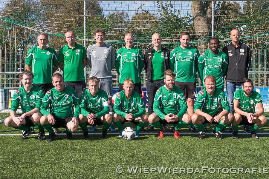 hvb8heerenveen's tweet photo. Na #2weken vrij, mogen wij eindelijk de #wei weer in. Wij gaan op naar @ebc2 in #Oosterzee. Spelen al om #1200uur. Kijken of wij de #3punten Wij #starten met de volgende #11spelers Helaas #geen publiek #tVijfde20jaar @foppefonds @hvb5heerenveen @vvHvB https://t.co/rIIJ630LHO