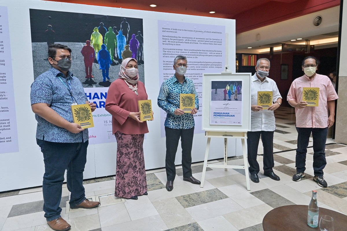 TheBiddys1's tweet photo. Sekitar majlis perasmian pameran Pemulihan: Pembaharuan yang disempurnakan oleh YAB Senator Tengku Datuk Seri Zafrul Tengku Abdul Aziz yang berlangsung pagi ini. Terima kasih diatas kesudian YAB untuk merasmikan pameran tersebut. https://t.co/X8nTuIw6Wp