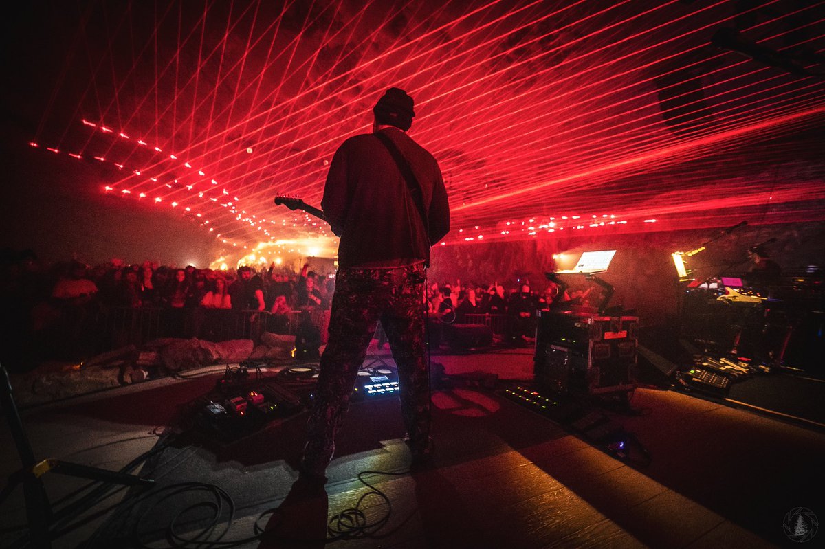 spelunking <a href="/Marc_Brownstein/">🫧 DJ Brownie</a> <a href="/BarberShreds/">Baba G</a>