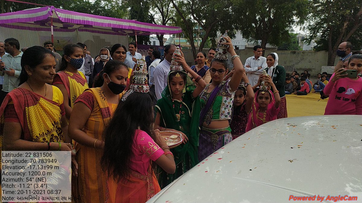 NimeshP48245983's tweet photo. આત્મનિર્ભર ગ્રામ યાત્રારથ નાનીવાવડી તા. મોરબી
@DaoMorbi @MorbiUnion @ddomorbi1 @MorbiOfficer @RavatGalsar https://t.co/GfXDdSBAK5
