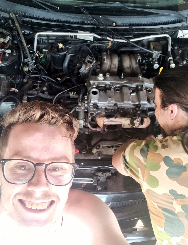 GexCasts's tweet image. Wether it's in game or IRL, I do love my cars! This one's a bit sick and needs some TLC, so engine out!

#Racecar #CarLove #BackyardMechanic