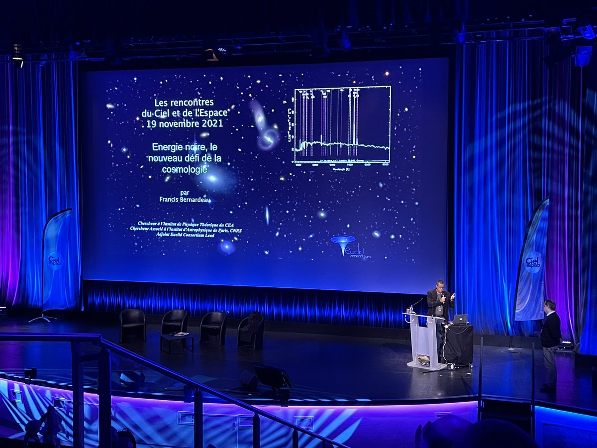 BSA_41's tweet photo. #RCE2021 Des conférences, des ateliers, du matériel 🔭, des échanges 🤗 https://t.co/coYChl0hvW