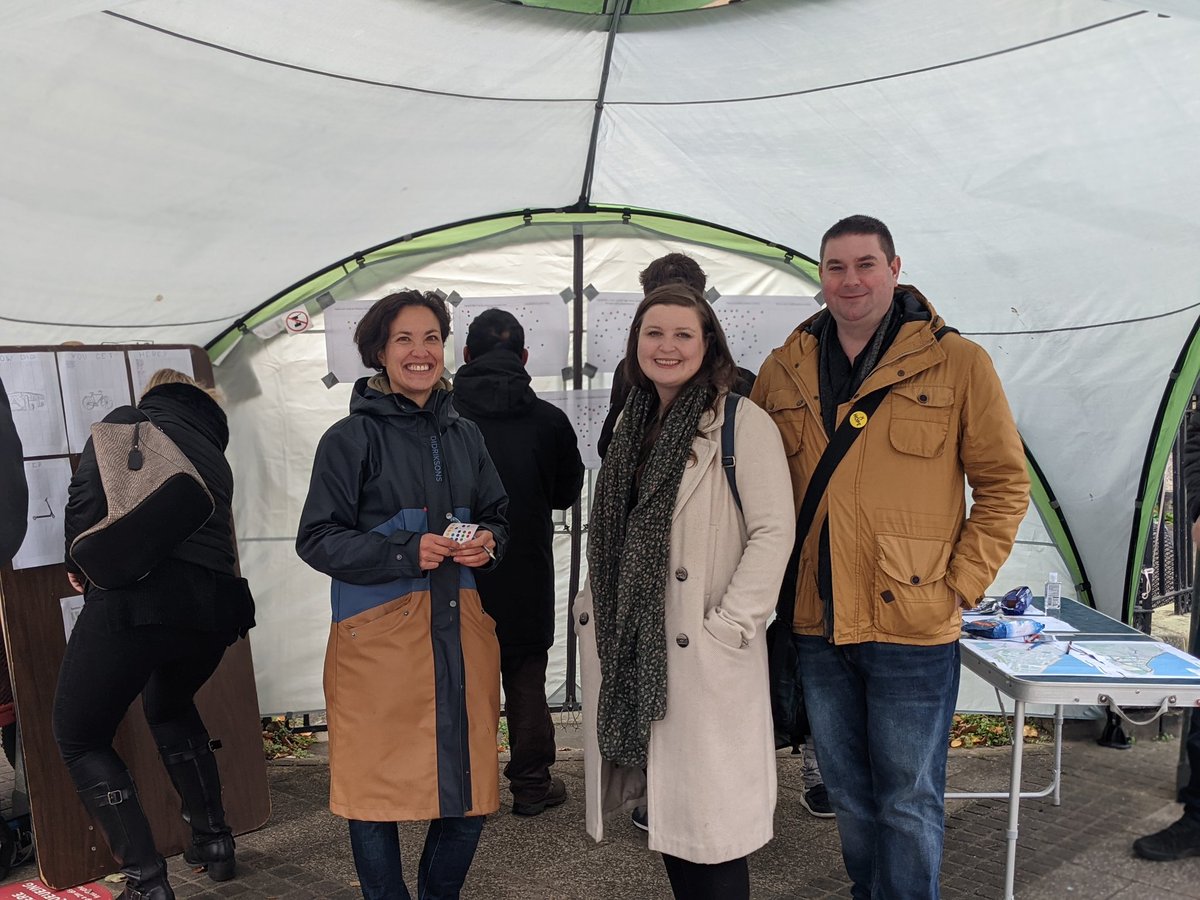 SolarScot's tweet image. Great to have @KateC_SNP drop by our @EnergyPorty and @SpokesPorty stand today. We're asking people what changes they'd like to see relating to transport as part of @hearttalkporty @EllenGrunewald