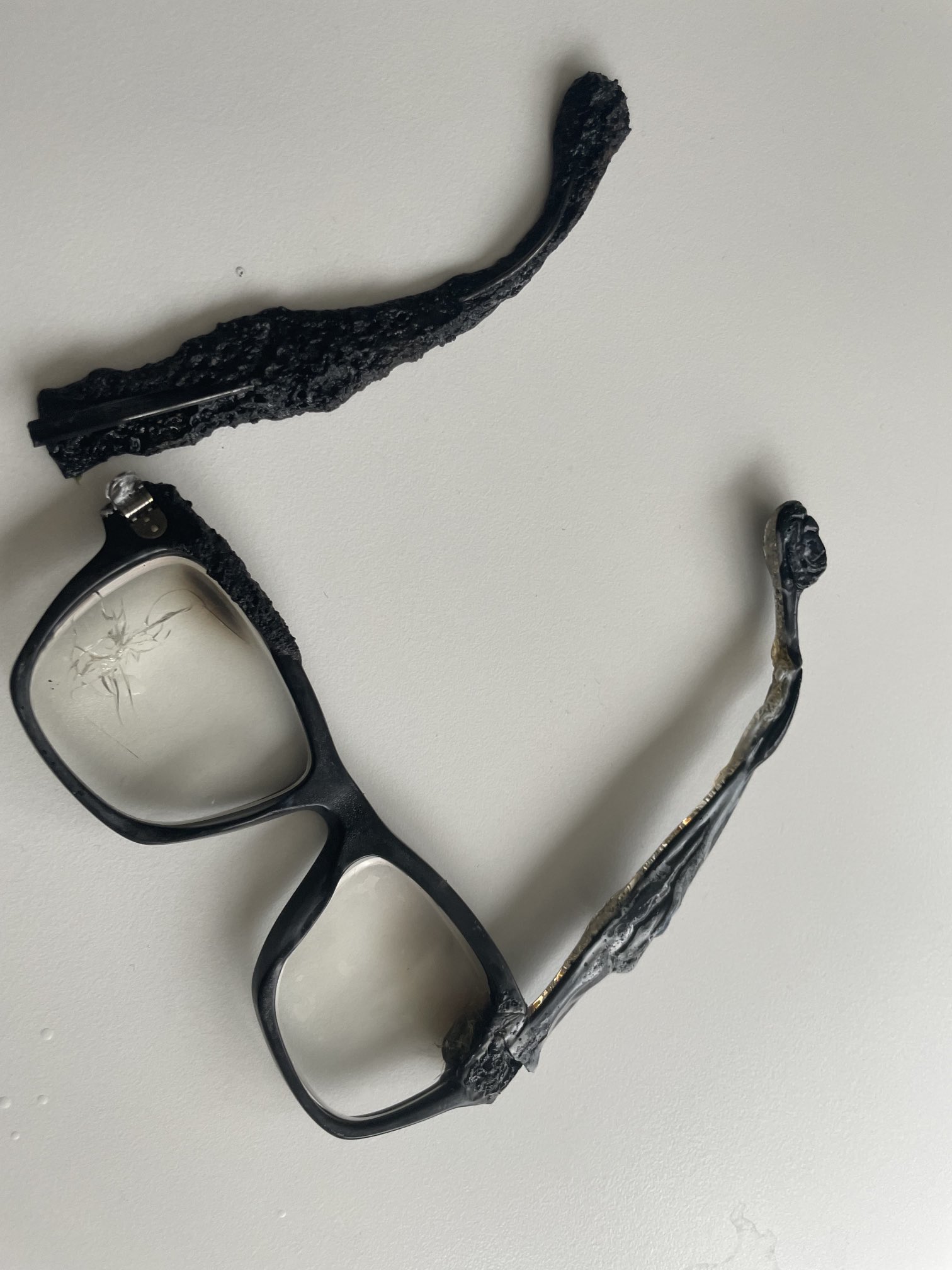 David Baddiel on Twitter "The arm broke off my glasses. I tried