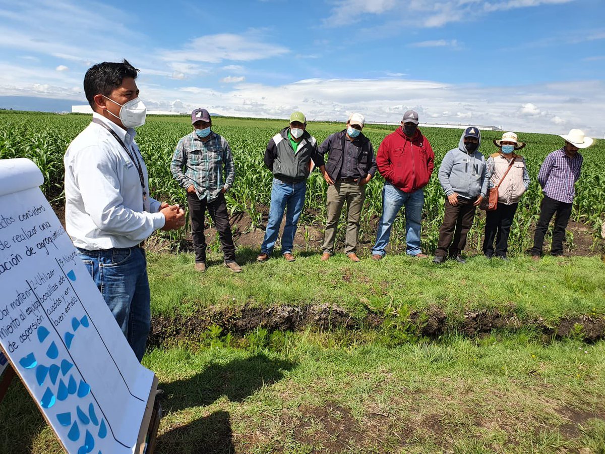 World_Farmers's tweet photo. Great job done by #MasAgro program @ACCIMMYT in Mexico, promoting Conservation Agriculture (no-till technologies) with the small farm owners. Well done @tcasaya Highlands Hub leader. #TakeitToTheFarmer https://t.co/RmFmOsEhj0