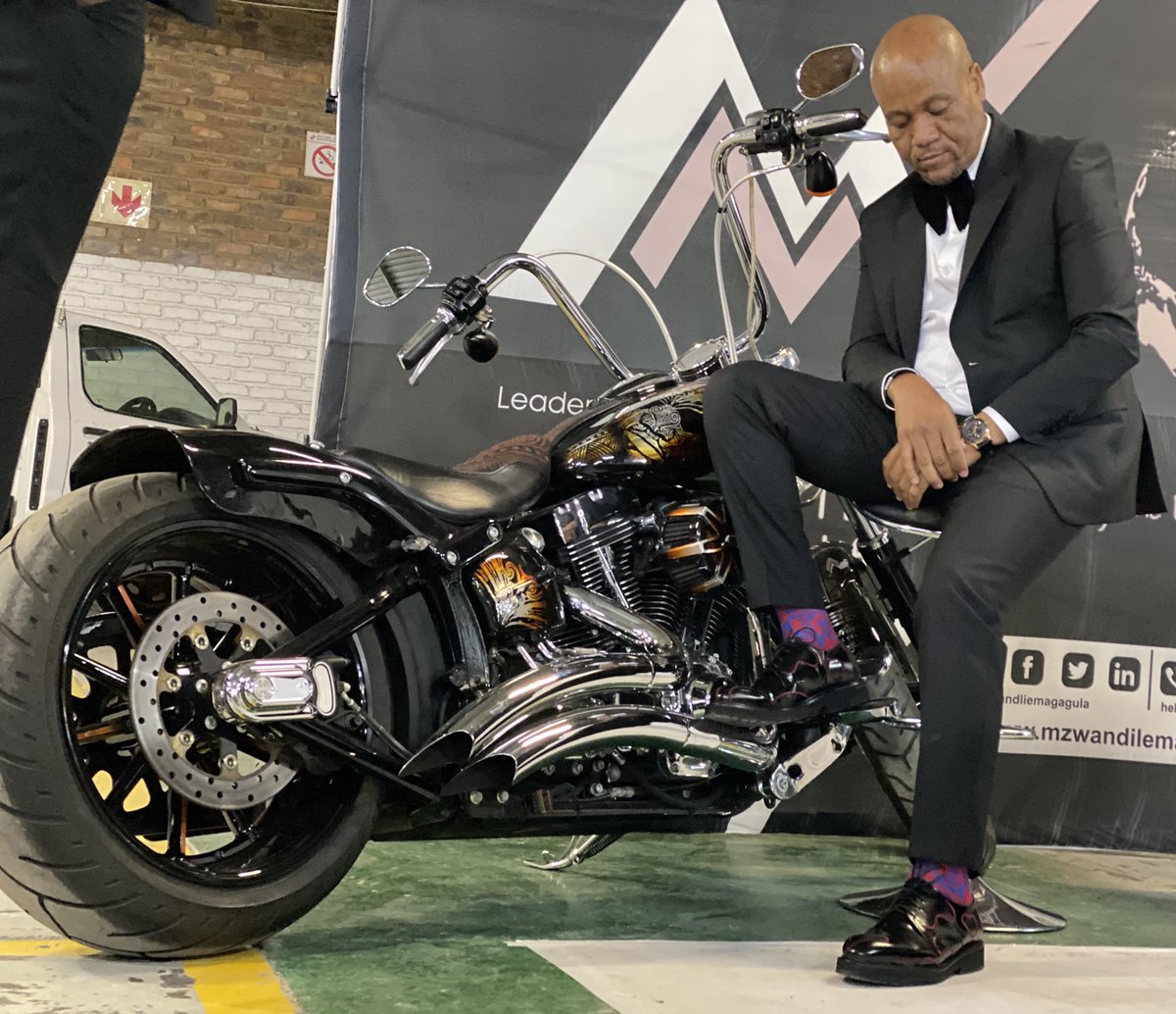 They said black tie and <a href="/TshepoTsala/">Tshepo Mashego</a> said a relevance look should do,pulled the tales of the warrior out to play 
#RelevanceForMen