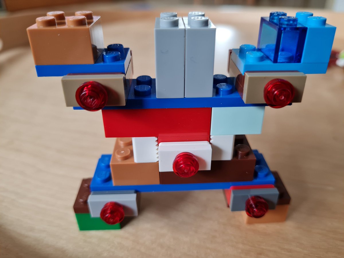 OLammersdorf's tweet photo. #buildtogive Ein Stern von Alexander P. https://t.co/fPvY2umVmU