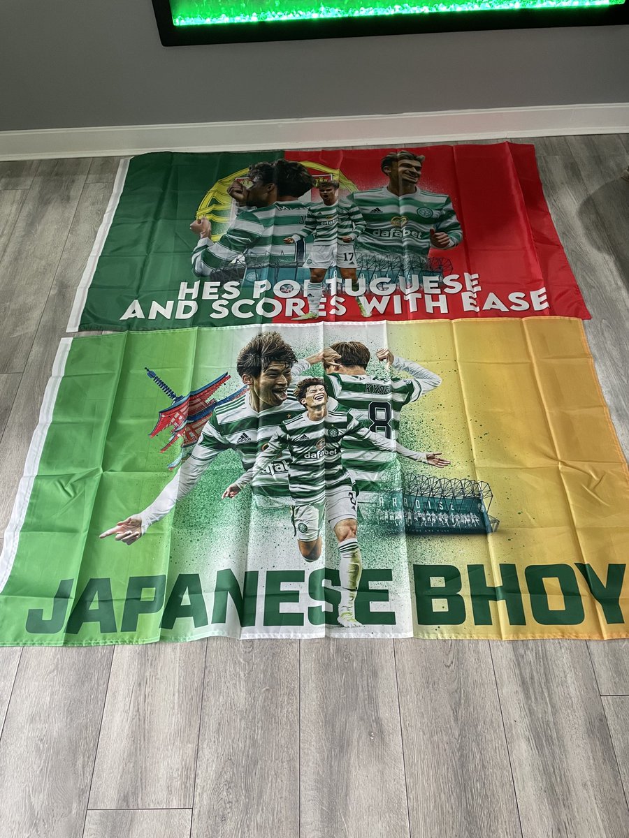 Big thanks to ⁦<a href="/hailhailsouv/">Hail Hail Souvenirs</a>⁩ for the flags 👌