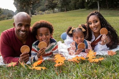 3BrosCookies's tweet photo. The best #Saturdays are spent with #family!
#3broscookies #stroopwafels #MadeInGeorgia #authenticDutch #familyownedbusiness https://t.co/pxVvqKMbCN