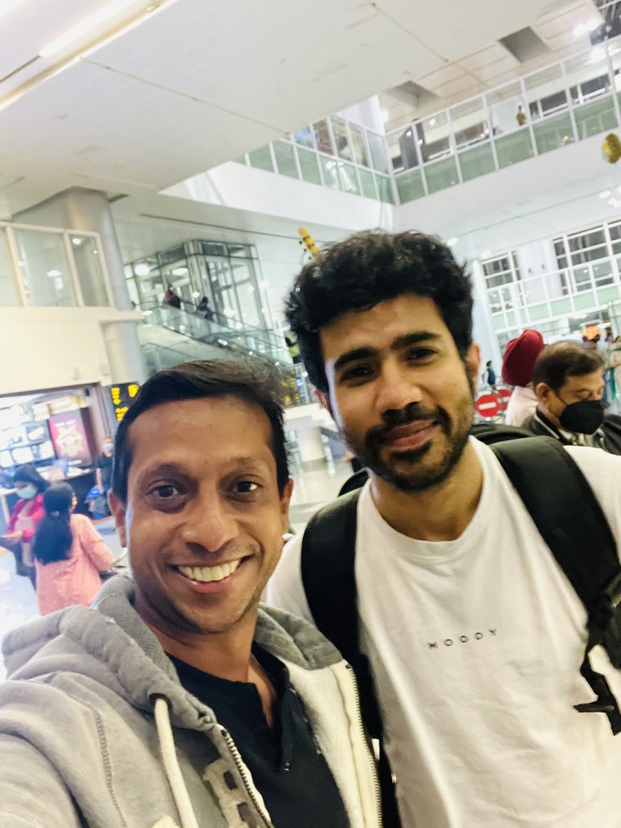 nitinagLR's tweet photo. @AbhiUpmanyu it was so good to meet and talk to you. Best of luck to what you do! Great work you’ve been doing.. look forward to meet again! 👍🏽 keep rocking and make us laugh!! https://t.co/dCj5wrq3k1