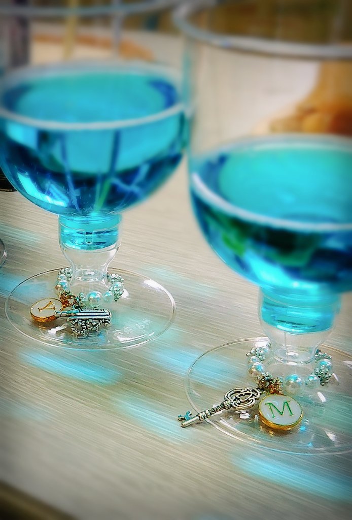 maki_maki26's tweet photo. あちこち探してやっと同じシルバーパーツが揃ったよ🍷
#忘れてた人はだれ 💦
#2PMUST
欲しい人いるかしら🤔 https://t.co/Rsiy4AOPyk