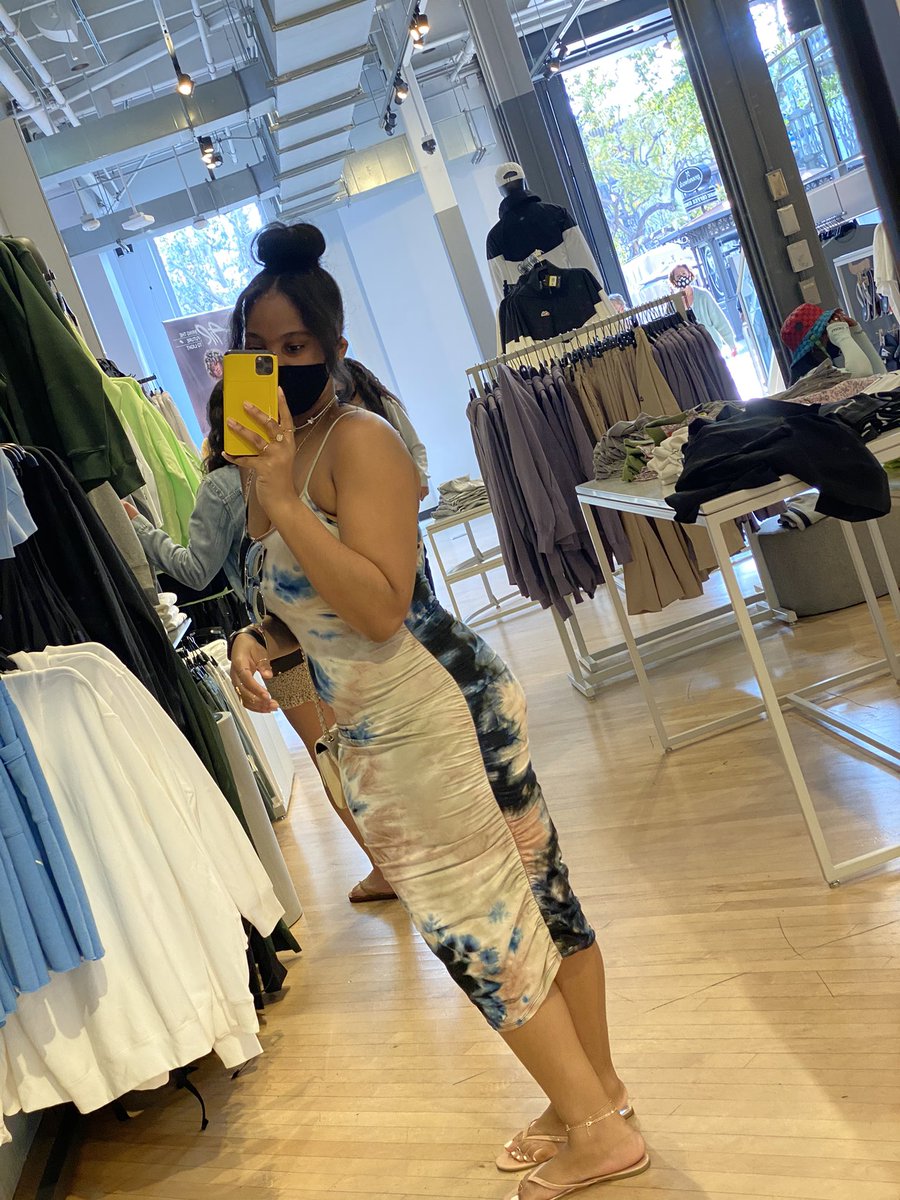 LabelMe_Kay's tweet image. I really be forgetting to post what i look like on here 

Pt. 3