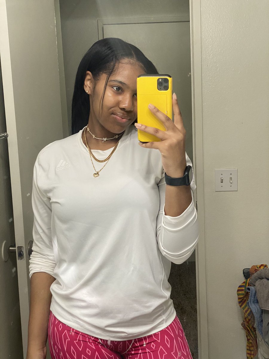 LabelMe_Kay's tweet image. I really be forgetting to post what i look like on here 

Pt. 3