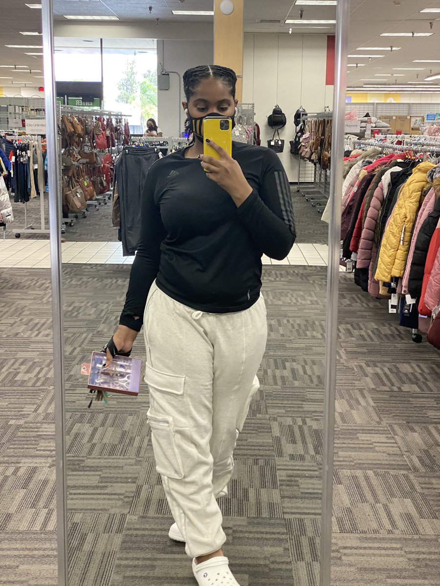 LabelMe_Kay's tweet image. I really be forgetting to post what i look like on here 

Pt. 3