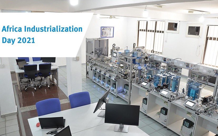 MonariPeterJ's tweet photo. Source~ @festo_global #FestoDidactic celebrates the Day of the Industrialization of Africa!🎉
Anywhere in the world, industrial manufacturing stands for value generation, job creation and progress. This applies to #Africa as well. https://t.co/OOuk1fFMKn