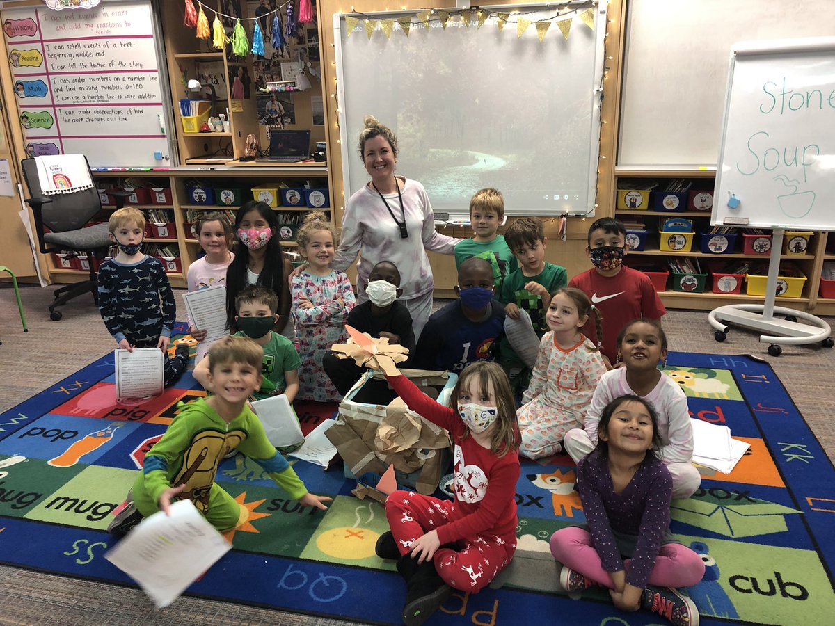 Mrs. Moore tweet media