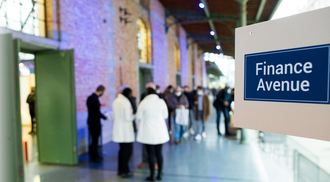 lecho's tweet photo. #FinanceAvenue | Suivez notre grand salon de l'argent en direct ce samedi 
➡ https://t.co/lXatRrgfD5

@karinelalieux @vincent_v_p
#FINAV2021 #finance #argent #Bruxelles #salon #RallyeBoursier https://t.co/Gp4zDjW9tP