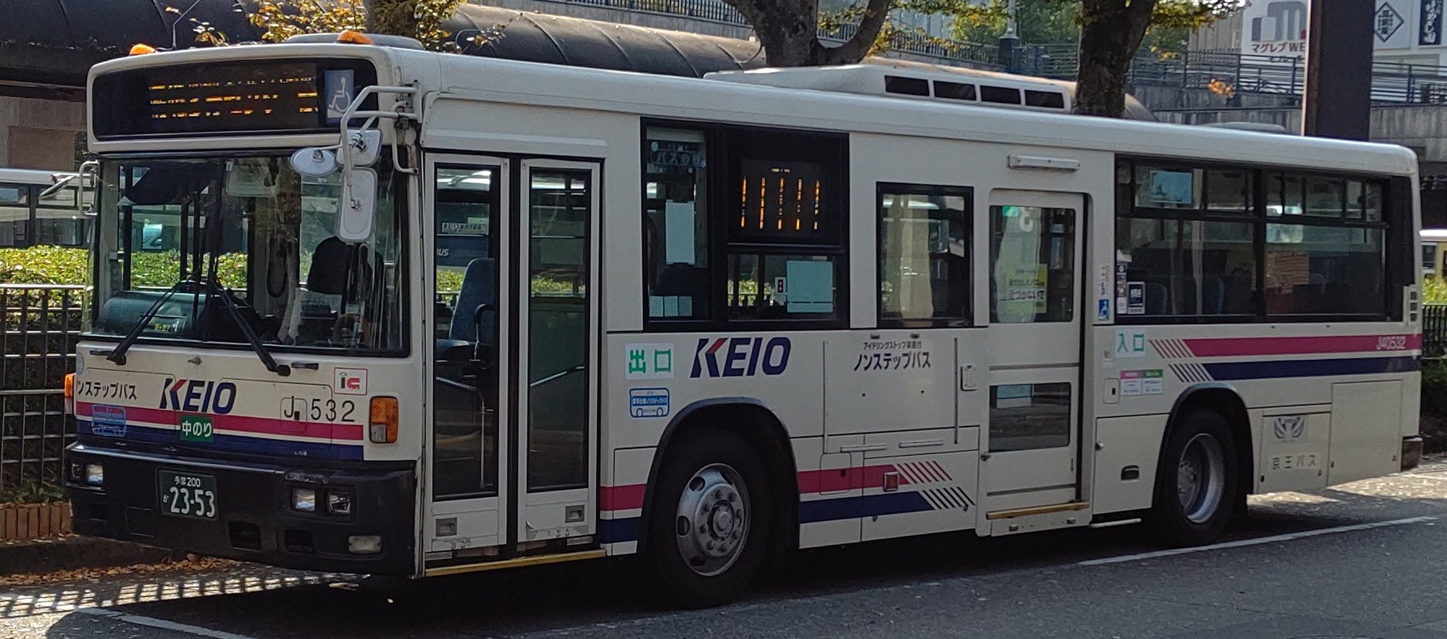 パズ王さん専用 M40508 KL-UA452KAN改 他車とは違い、前面車番のフォントが細字