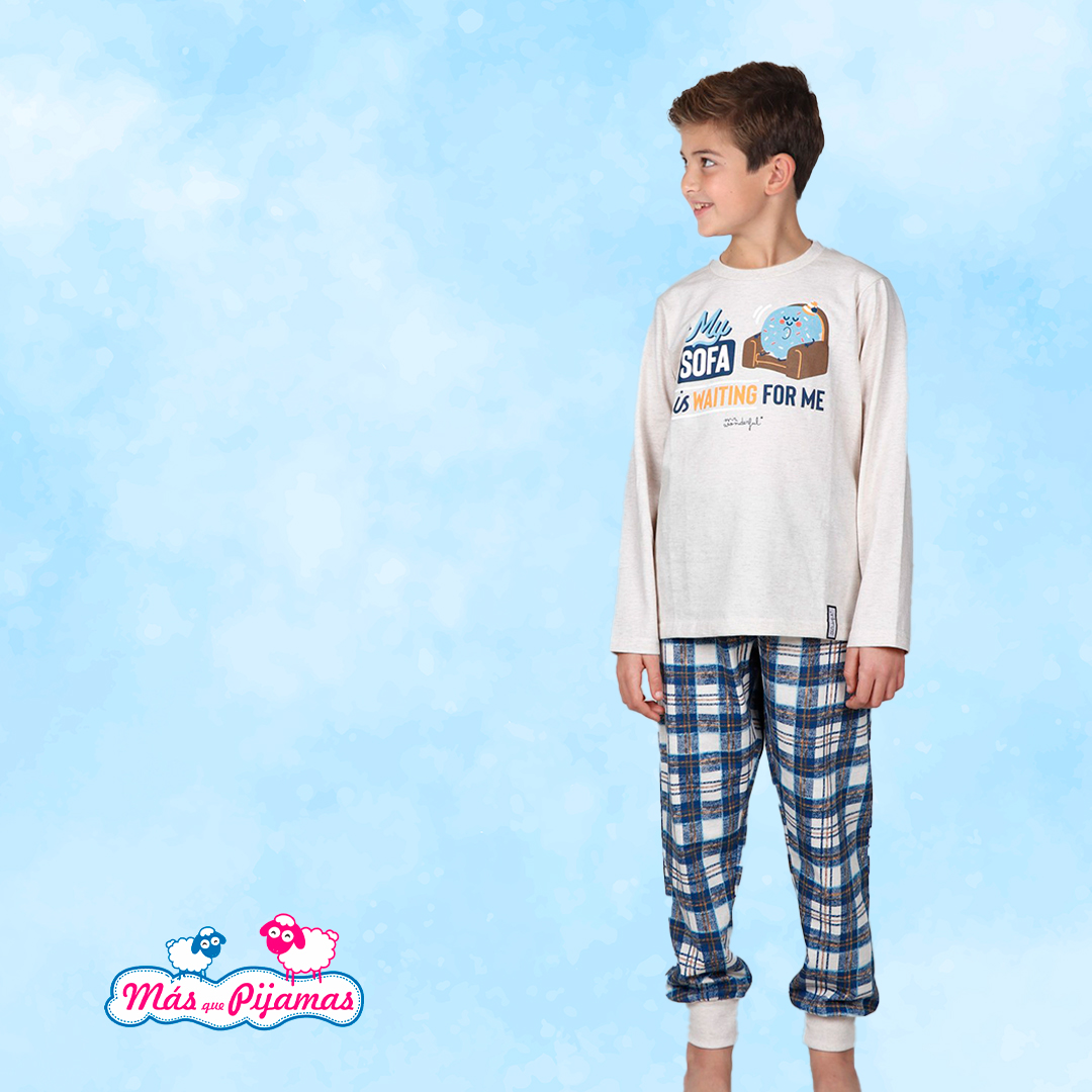 Más Pijamas on Twitter: "¡Feliz finde! 🥳 Ponte un pijama calentito porque... ¡tu sofá te espera! 🛋😍 . . . #masquepijamas #homewear #cuellar #invierno #weekend https://t.co/EueYeMJaIN" / Twitter