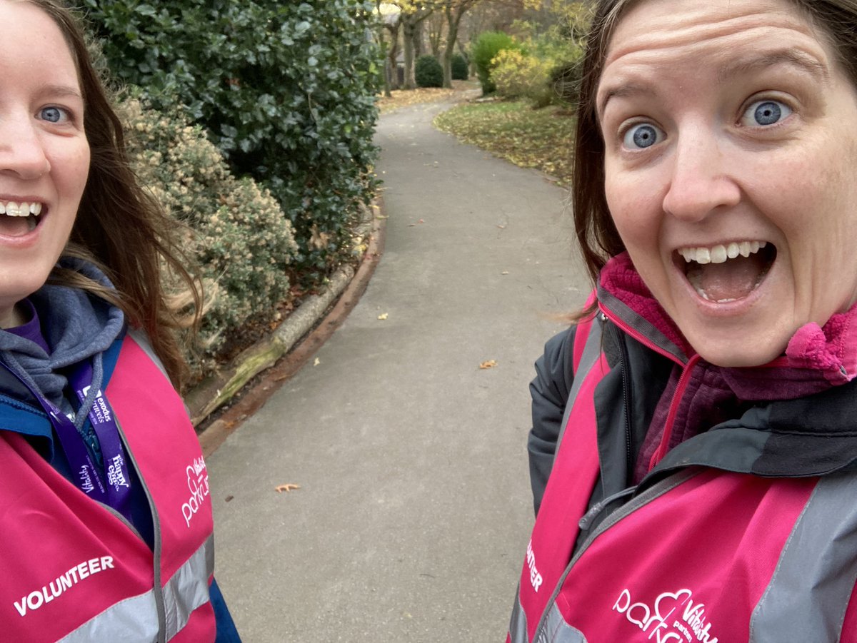 melhappens's tweet photo. Still battling with mega cold so #volunteering at #parkrun today. Waiting for everyone to come up Shouty Hill @Huddsparkrun @twobytwo_ https://t.co/amcRJTRxoI