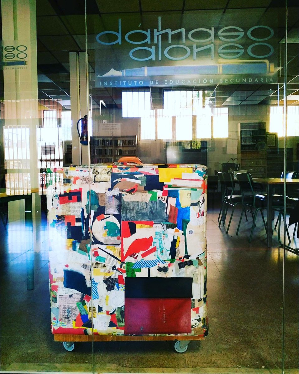 DamasoAlonsoIES's tweet photo. La #bigvalise continúa su ruta viajando por distintos institutos y colegios de España. Los alumnos del IES Dámaso Alonso han dejado su huella en este proyecto de @educathyssen y del @museothyssen. ¡Muchas gracias!
#bigvalise #musaraña #educathyssen #museothyssen https://t.co/WyvtHPWbUs