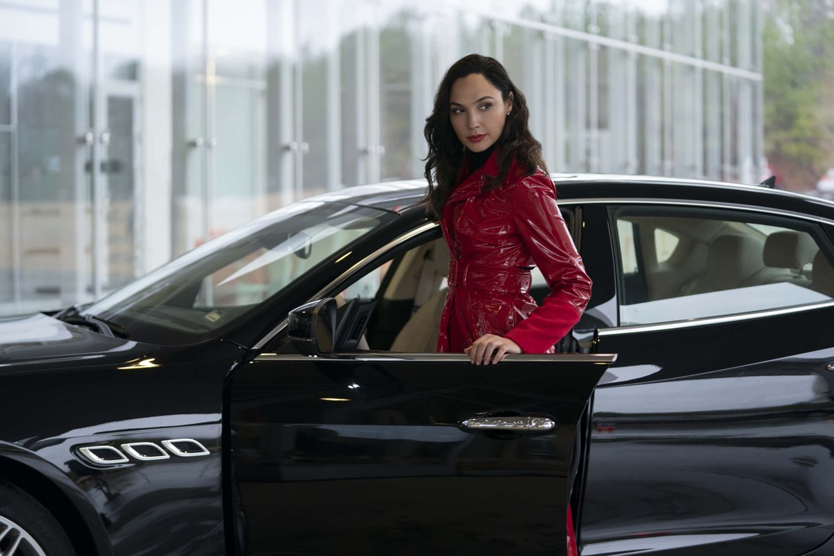 Wonder Woman can fly.

But Diana Prince needs to use more... conventional methods of transportation.