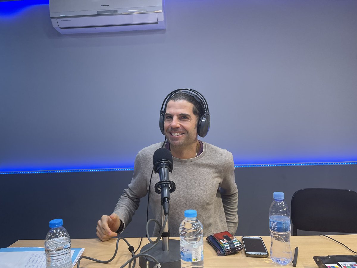 Exojo's tweet photo. @JordiPerezFM #marcostrabal #javierpuche @BesosColoresRKB @RadioKanal #OnAir https://t.co/5Lhz3BlbwT