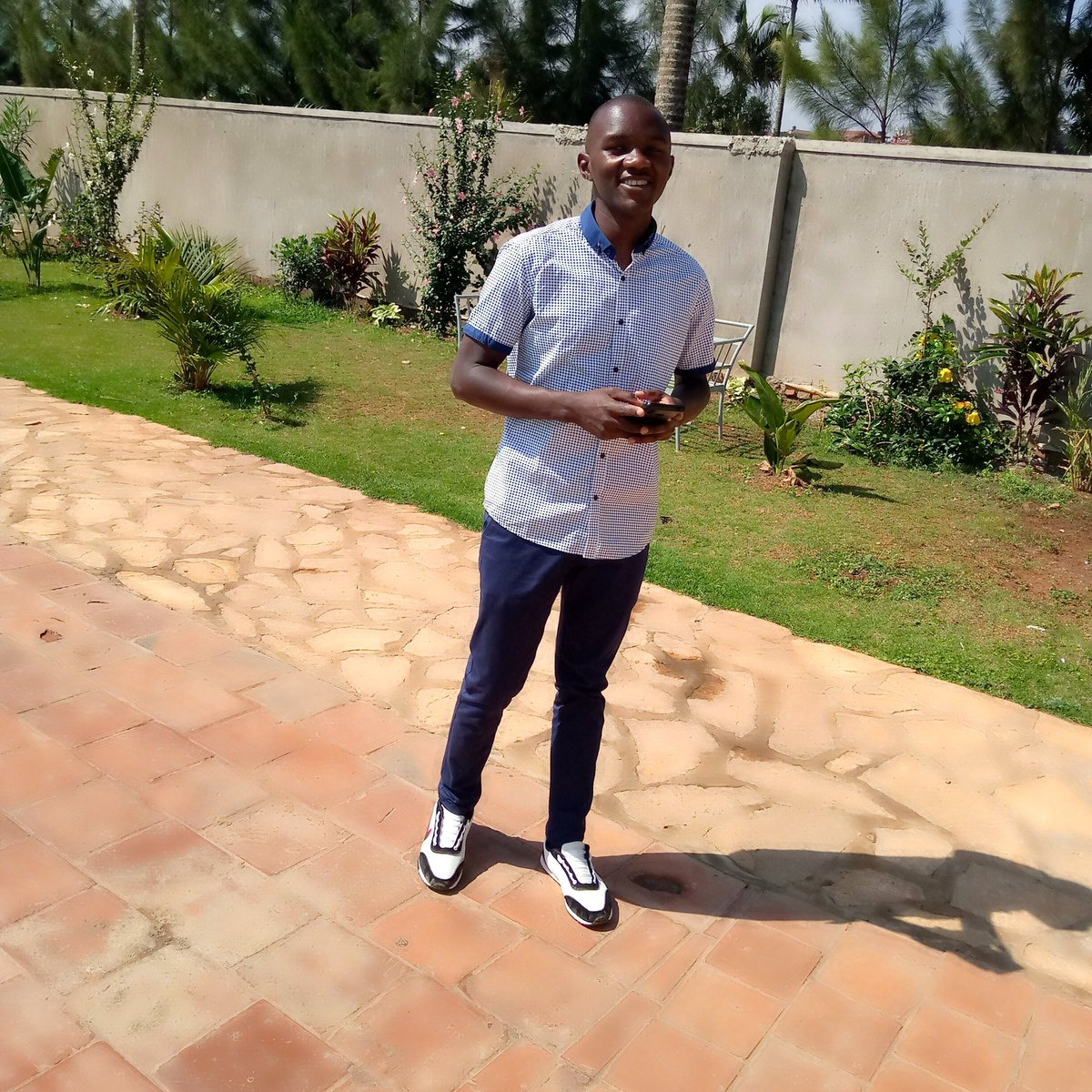 NelsonNamara's tweet photo. #NewProfilePic https://t.co/hwaBD1b0k9