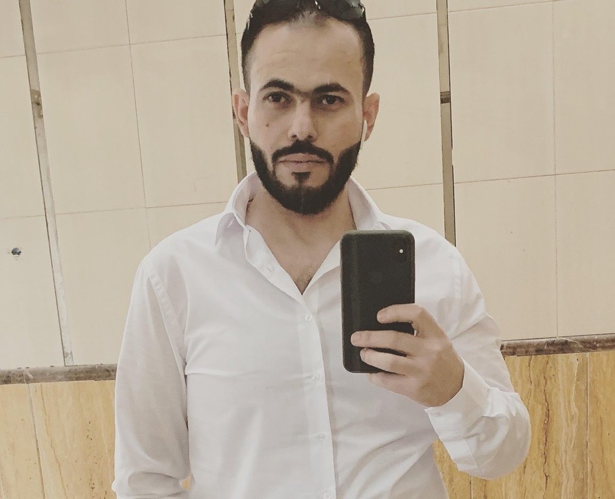 madwar_siba's tweet photo. احتجاز الصحفي إبراهيم عواد دون سبب واحتمالية تسليمه للمخابرات السورية تطور خطير ينذر بتصفية معارضي وصحفيي الثورة السورية وكقرابين التطبيع مع النظام، علما أن عواد لم يتطرق للشأن الاردني سابقا ولا حتى إعادة العلاقات مع بشار.
أبعدوه لبلد ثالث
الترحيل جريمة
#لا_لترحيل_ابراهيم_عواد https://t.co/RRiT9CmdPv