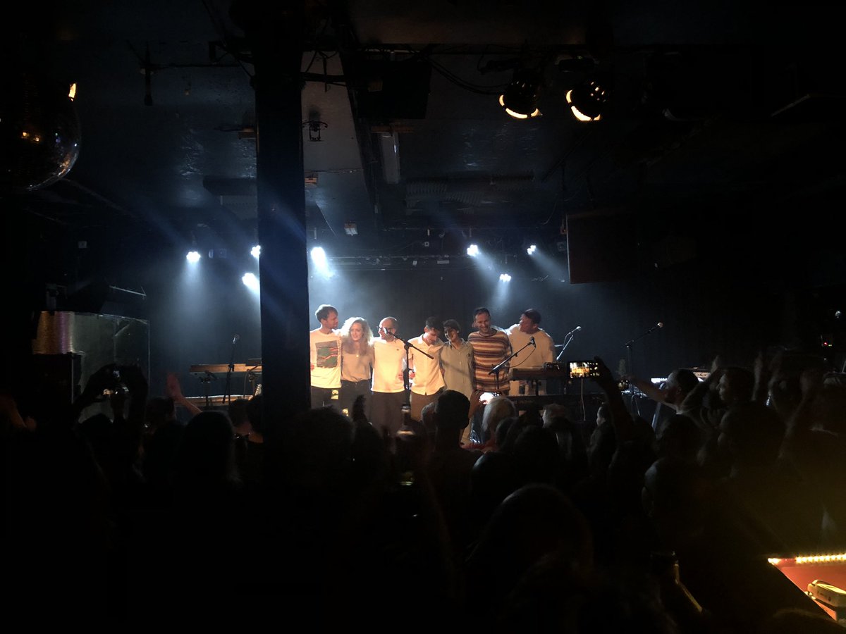 tomdyckhoff's tweet image. A magnificent last ever gig last night by @statstatstats @thelexington I’m biased (I have a friend in the band), but they should have been HUGE. Maybe they still will be. 
Give them a listen. 
Perfect pop. 
Mesmerising performance.
smarturl.it/powys-1999-del…