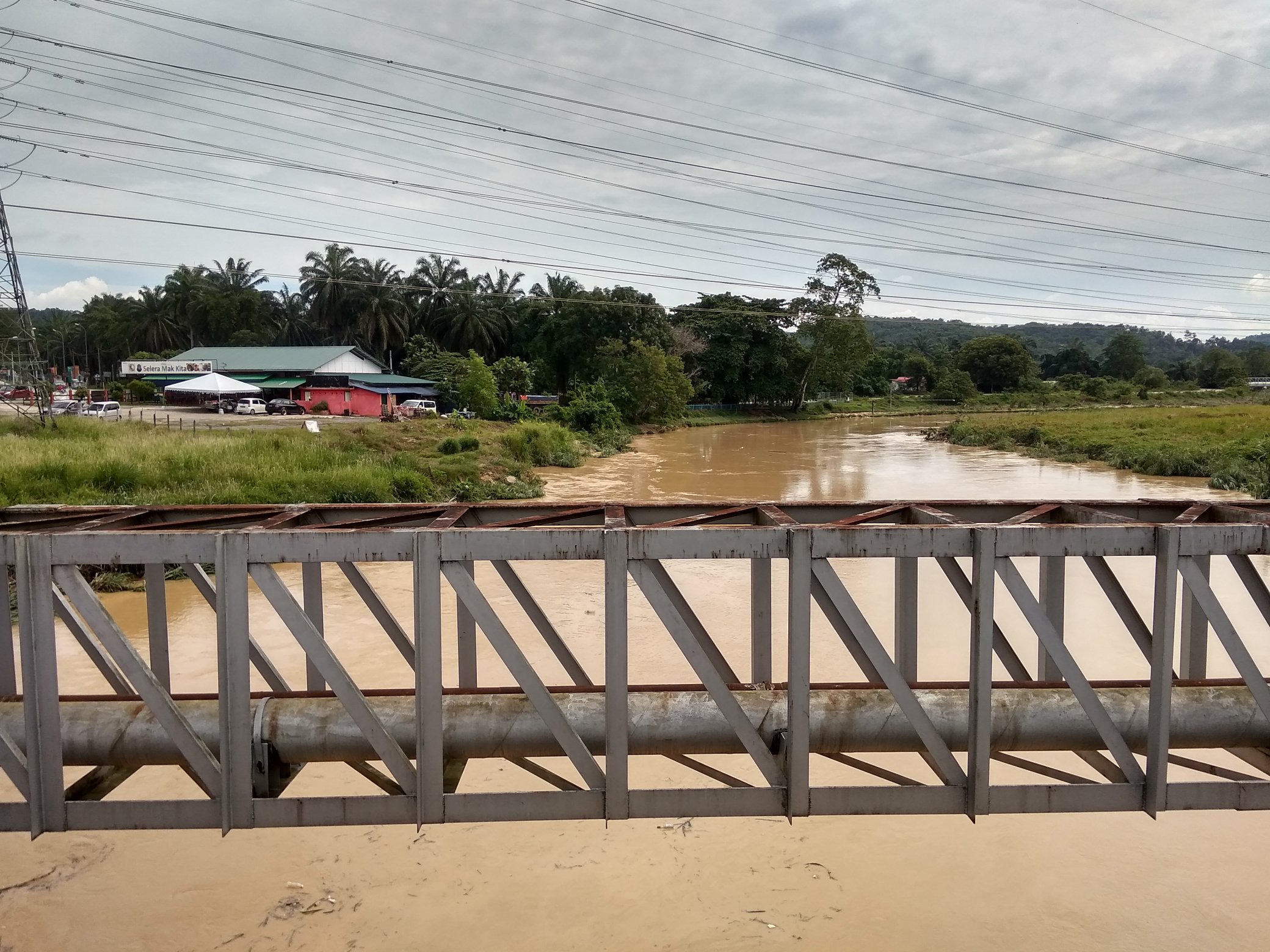 Jambatan sungai langat dengkil