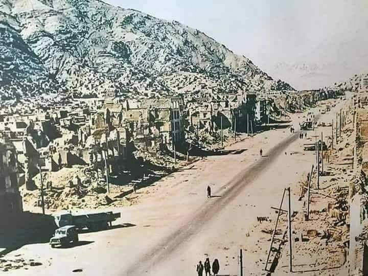 Mbashir52206377's tweet photo. ناپوهان د وسلې په څېر دي، چې دهر چا لاس ته ورشي، هغوی يې ډزوي.
#نېلسن منډيلا https://t.co/qsq3EH19cf