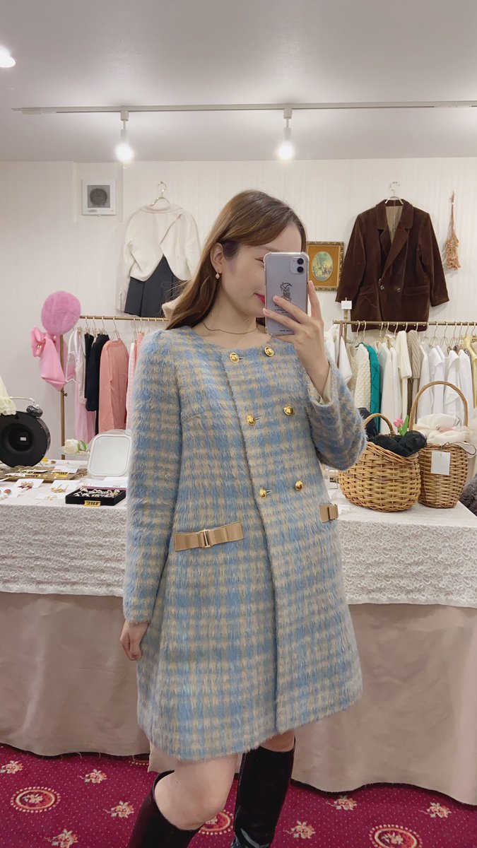 本日もご来店
ありがとうございました♡

トップスやブラウスはもちろん、
人気のvintage cardigan、fur coatが
大量入荷しております💕

種類が揃っているのは今のうちなので
寒さ本番前にぜひ、みにいらしてください🍢

明日も12:00~19:00で
ご来店おまちしております❤︎

<a href="/spia_tokyo/">SPIA TOKYO</a>