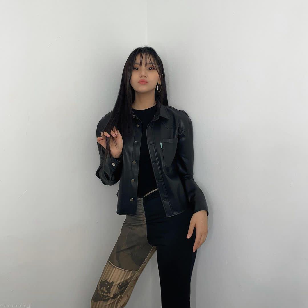 woniepookiee's tweet photo. My new 💇🏻‍♀️ 앞머뤼

영역넓힌 간지러운 친구들 https://t.co/WTBAF4XL54
