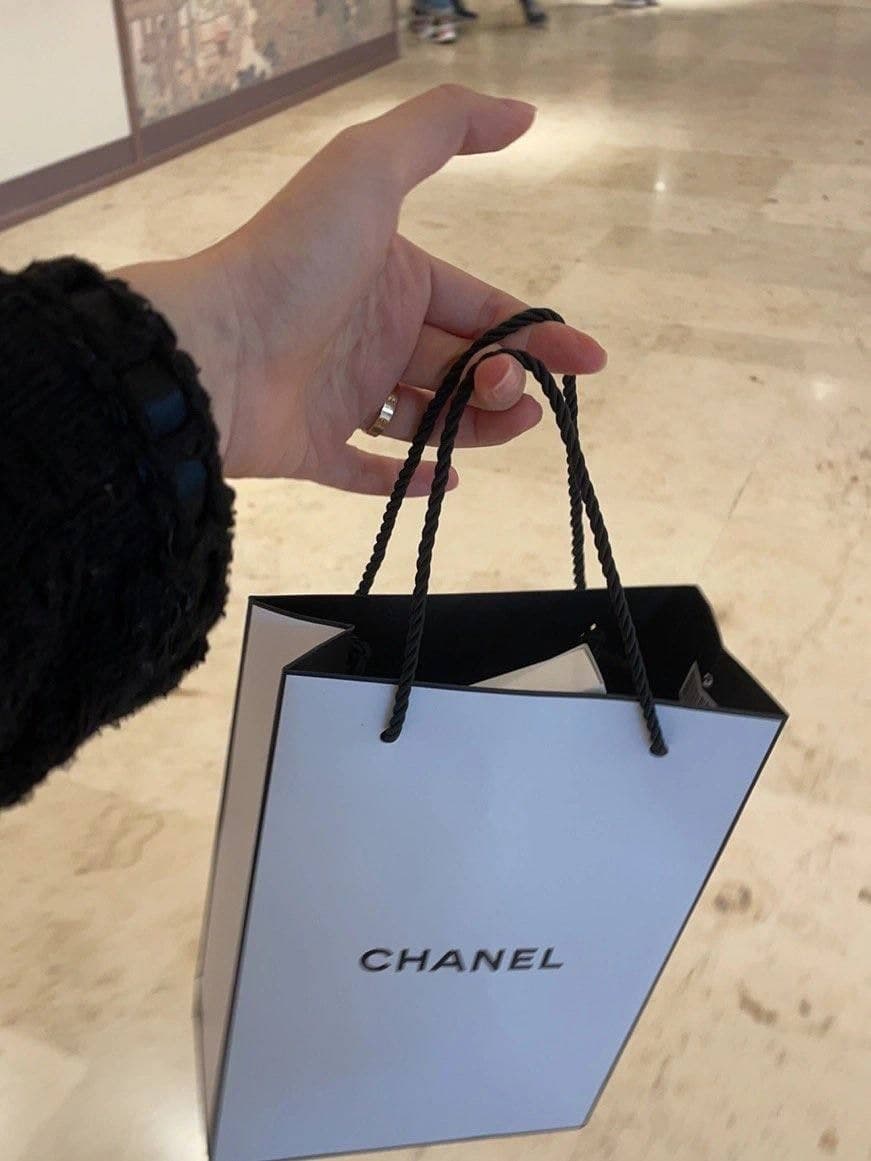 EncryptedLady's tweet image. Always obey yourself,