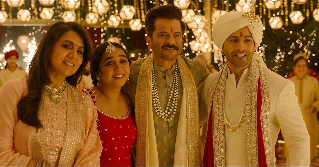 DelhiTimesTweet's tweet photo. .@Varun_dvn, @advani_kiara, @AnilKapoor and #NeetuKapoor-starrer #JugJuggJeeyo, which is helmed by @raj_a_mehta, will release in theatres on June 24, 2022

#VarunDhawan #KiaraAdvani #AnilKapoor #RajMehta #Bollywood https://t.co/2OISXADGjM