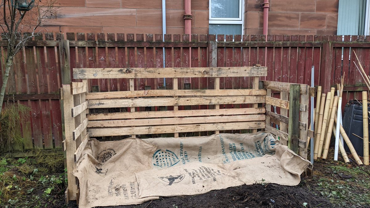 ShawlandsAcad_Garden (@shawlandsacadg) on Twitter photo Our new compost bay!! Thank you to our senior volunteers! <a href="/Sus_Shawlands/">Sustainability_Shawlands</a> <a href="/ShawlandsAcad/">Shawlands Academy</a> #OurDearGreenPlace Our new compost bay!! Thank you to our senior volunteers! <a href="/Sus_Shawlands/">Sustainability_Shawlands</a> <a href="/ShawlandsAcad/">Shawlands Academy</a> #OurDearGreenPlace