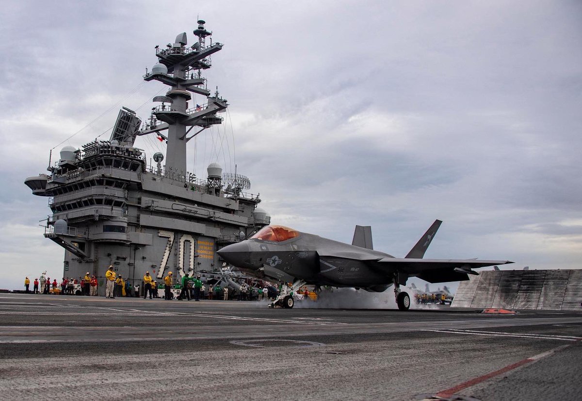 USS Carl Vinson tweet media