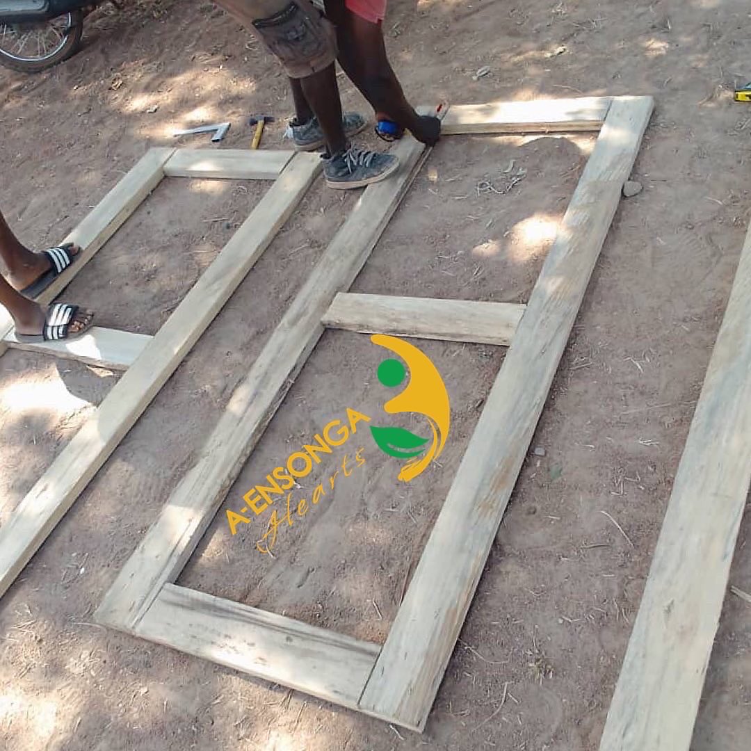 aensongahearts's tweet photo. WORK IN PROGRESS…. THE FURNITURE PROJECT..
KINDLY SUPPORT THE FURNITURE PROJECT by donating MOMO: 0247806393
#Godfirst#A-ensongaHearts #4thproject #Children #the5cedischallenge #Goriko #humanitarian #AensongaHearts #Children #NGO #bestofme #passion #desk #deepthinker https://t.co/7LytAqJGTQ