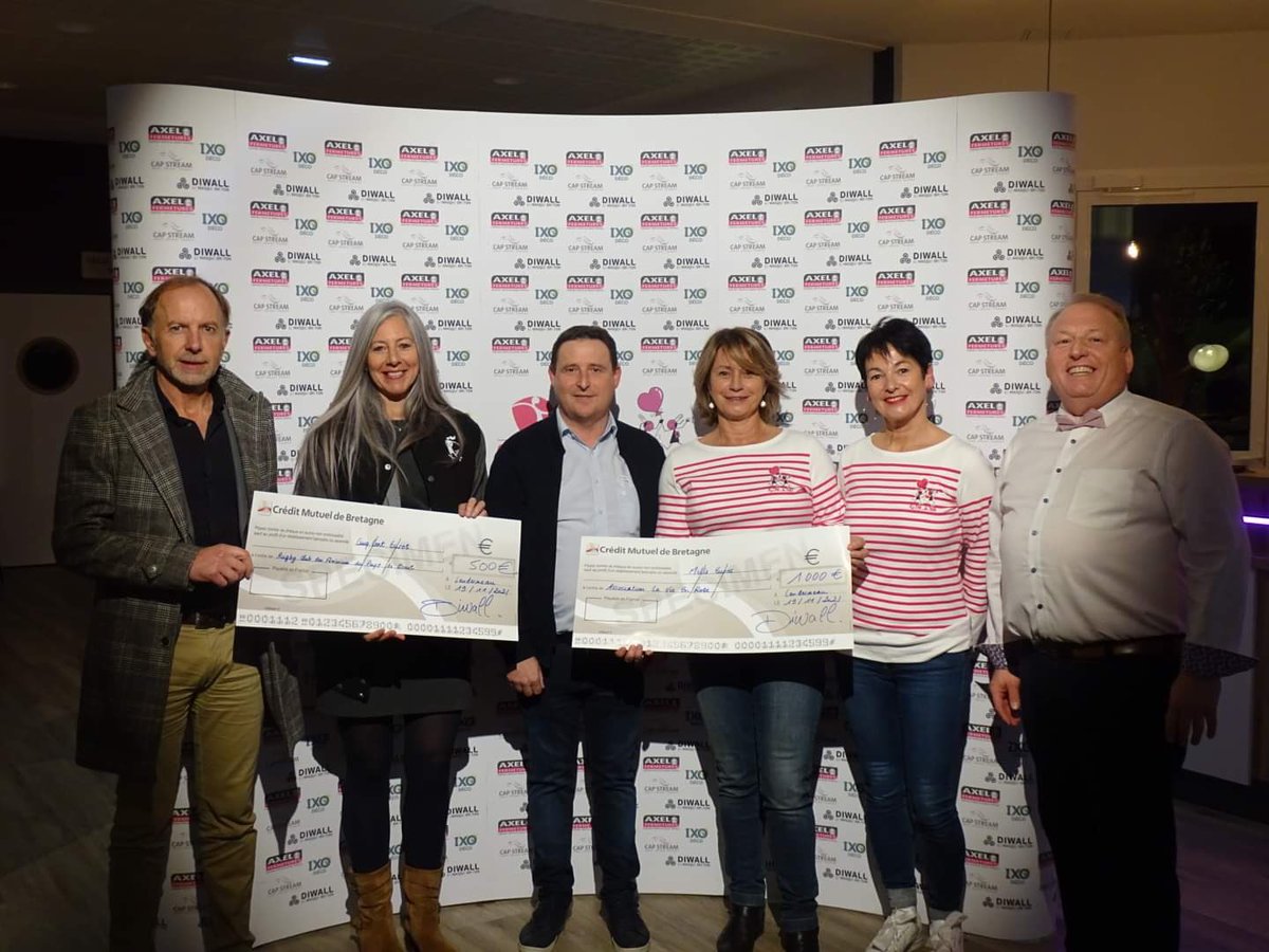 CMB Pôle Pro Plabennec (@poleplabennec) on Twitter photo Le pôle Pro de Plabennec est fier d'accompagner le Groupe Axel Fermetures et les masques Diwall partenaires de l'Opération Octobre Rose 2021 ! <a href="/WeAreArkea/">WAA|Actus</a> <a href="/CMBretagne/">CMBretagne</a> <a href="/DD_29_Quimper/">DD29</a> <a href="/UTPlabennec/">UT Pl🅰️bennec</a> <a href="/CcmLesneven/">CCM_Lesneven</a> Le pôle Pro de Plabennec est fier d'accompagner le Groupe Axel Fermetures et les masques Diwall partenaires de l'Opération Octobre Rose 2021 ! <a href="/WeAreArkea/">WAA|Actus</a> <a href="/CMBretagne/">CMBretagne</a> <a href="/DD_29_Quimper/">DD29</a> <a href="/UTPlabennec/">UT Pl🅰️bennec</a> <a href="/CcmLesneven/">CCM_Lesneven</a>