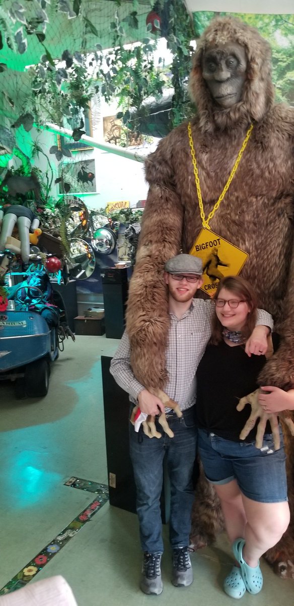 Madi_IsYellow's tweet photo. Hi My name is Madi! I'm a Ux\Ui Designer with a passion for Immersive Design for VR. Outside of my work I am an Avid Traveler with my Fiance @emery_griff and we love our cat Agatha. Dms are always open for chatting about design or work! https://t.co/RybW9ynbuA
